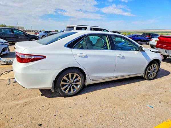 2017 TOYOTA CAMRY