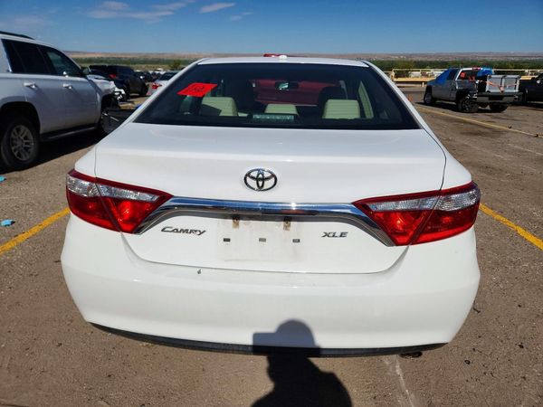 2017 TOYOTA CAMRY