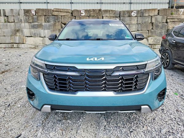 2024 KIA SELTOS S, X-Line