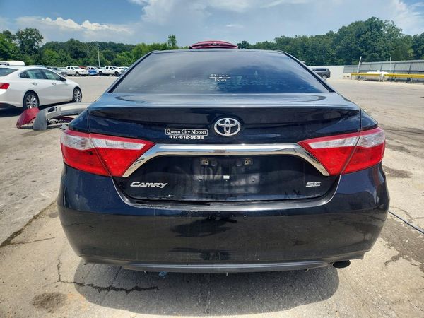 2016 TOYOTA CAMRY