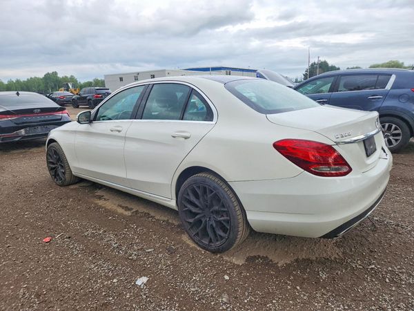 2015 MERCEDES-BENZ C300