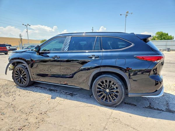 2023 TOYOTA HIGHLANDER