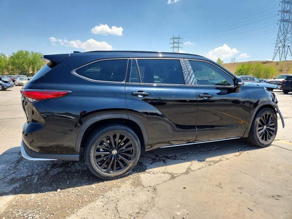 2023 TOYOTA HIGHLANDER