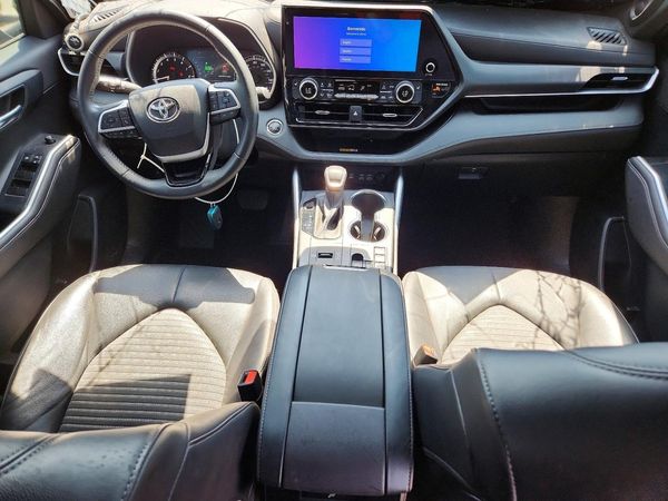 2023 TOYOTA HIGHLANDER
