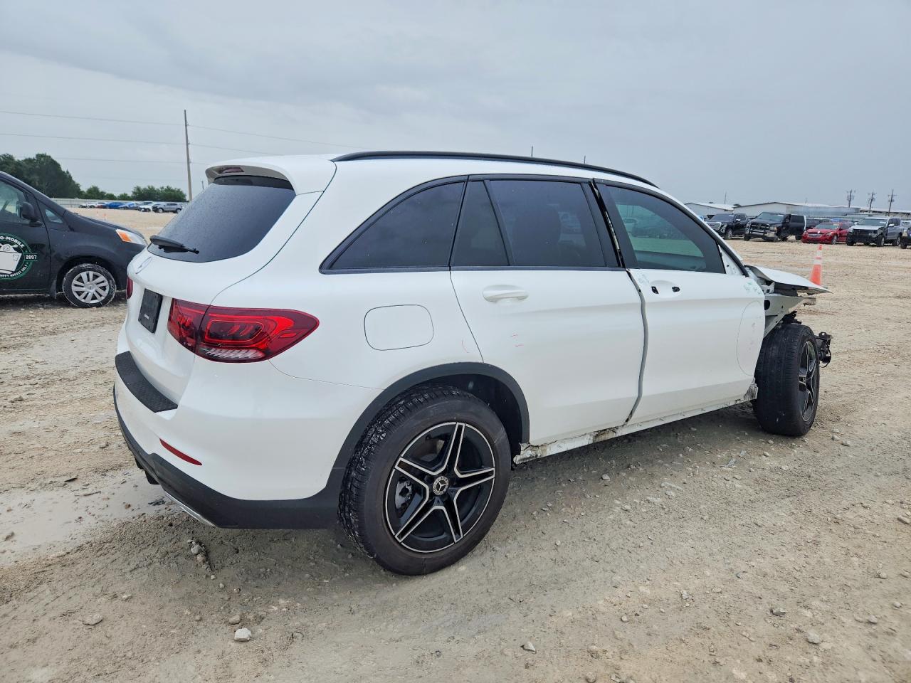 2020 MERCEDES-BENZ GLC GLC300