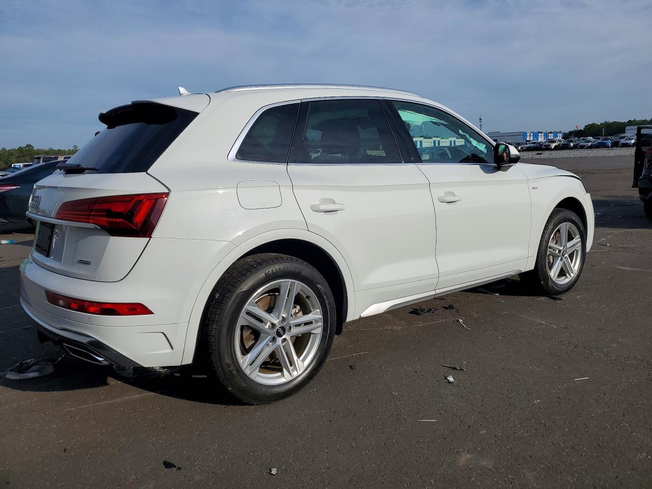 2023 AUDI Q5 E