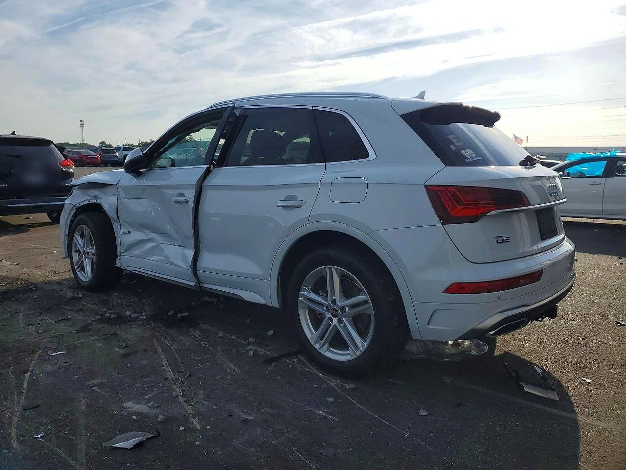 2023 AUDI Q5 E