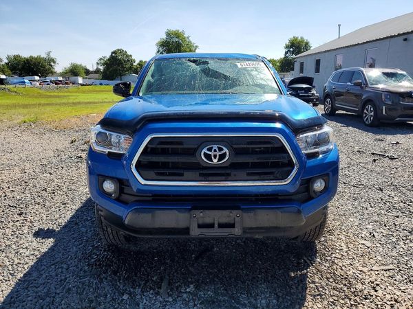 2017 TOYOTA TACOMA