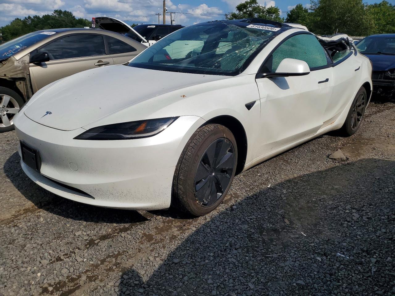 2025 TESLA MODEL 3