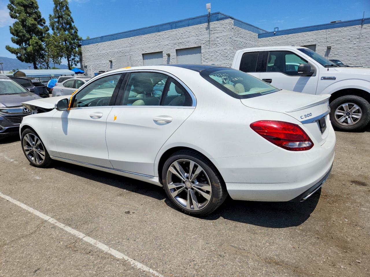 2016 MERCEDES-BENZ C C300