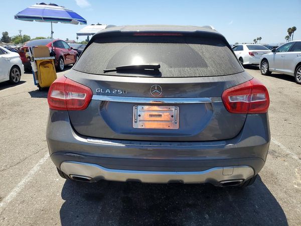 2020 MERCEDES-BENZ GLA GLA250