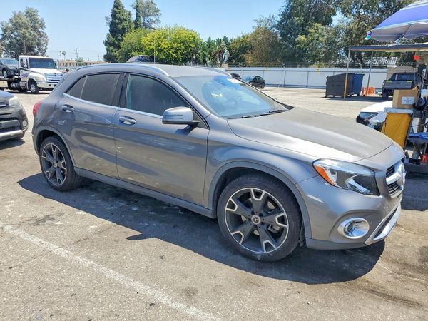 2020 MERCEDES-BENZ GLA GLA250