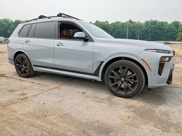 2025 BMW X7