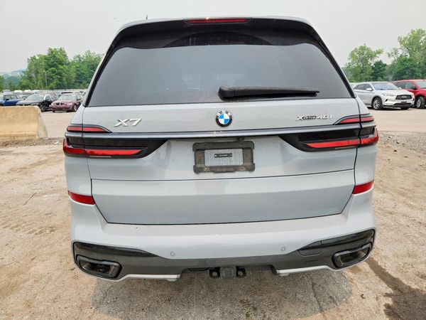2025 BMW X7