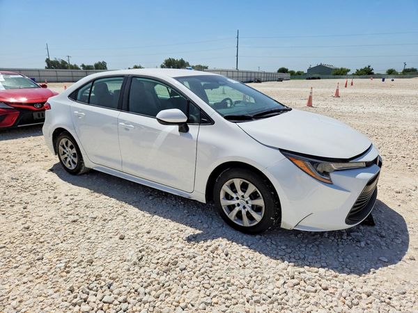 2024 TOYOTA COROLLA