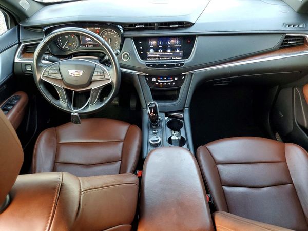 2021 CADILLAC XT5