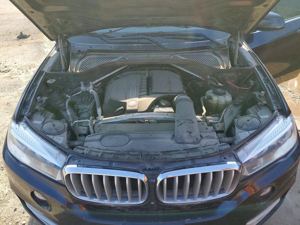 2018 BMW X5 xDrive35i — Engine bay