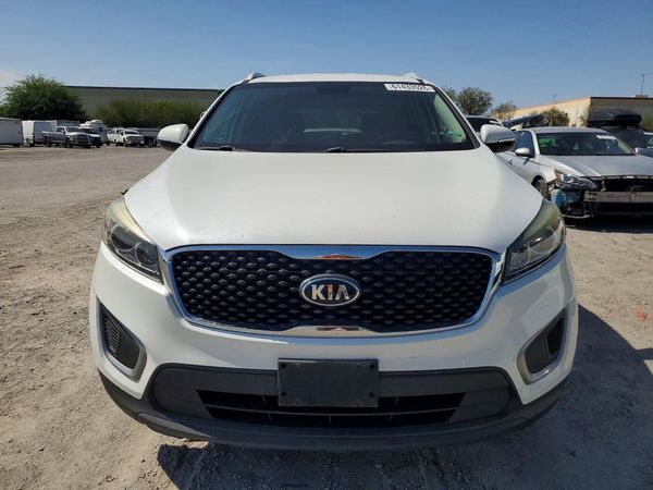 2017 KIA SORENTO L, LX