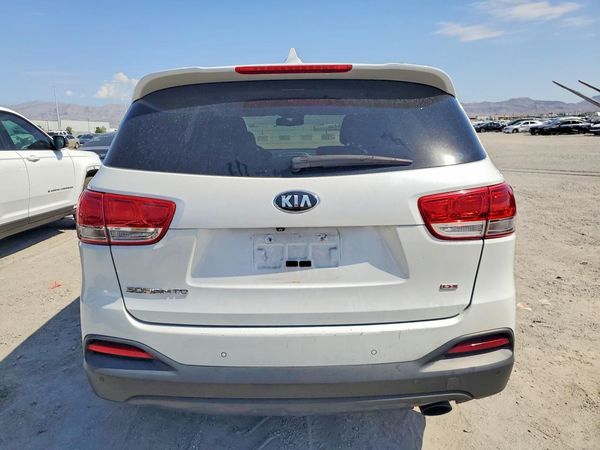 2017 KIA SORENTO L, LX