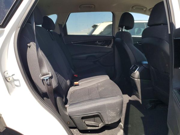 2017 KIA SORENTO L, LX