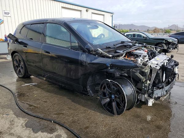 2024 BMW IX xDrive50