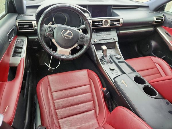 2016 LEXUS IS
