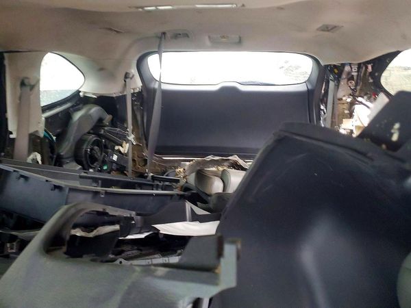 2020 TOYOTA HIGHLANDER XLE Nav — SUVN