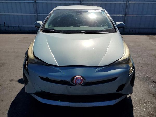 2017 TOYOTA PRIUS