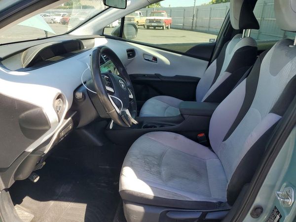 2017 TOYOTA PRIUS