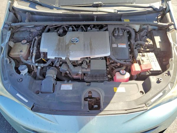 2017 TOYOTA PRIUS