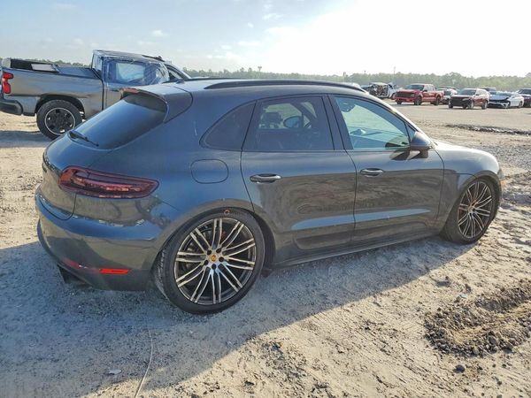2017 PORSCHE MACAN