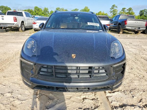 2017 PORSCHE MACAN