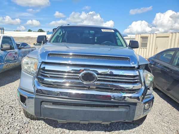 2017 TOYOTA TUNDRA SR/SR5
