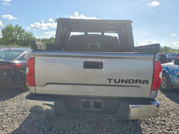 2017 TOYOTA TUNDRA SR/SR5