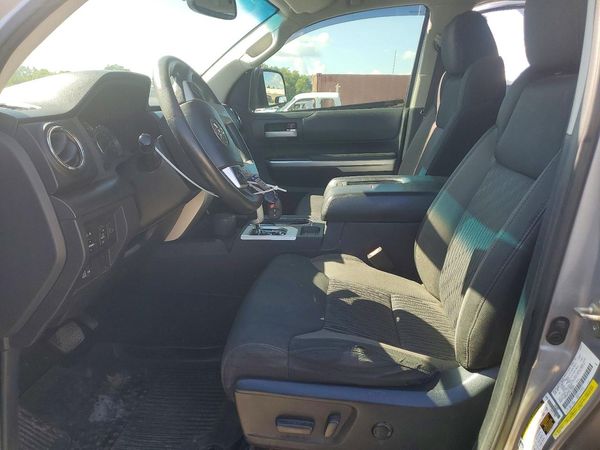 2017 TOYOTA TUNDRA SR/SR5