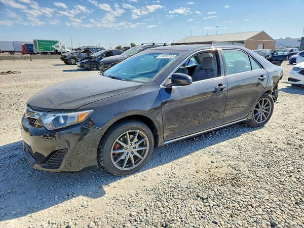 2013 TOYOTA CAMRY
