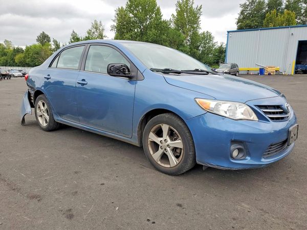 2013 TOYOTA COROLLA