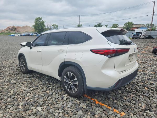 2021 TOYOTA HIGHLANDER