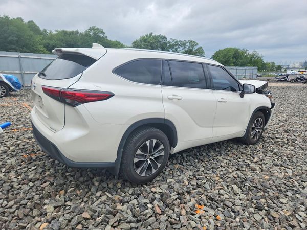 2021 TOYOTA HIGHLANDER