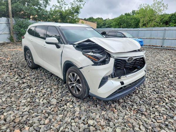 2021 TOYOTA HIGHLANDER