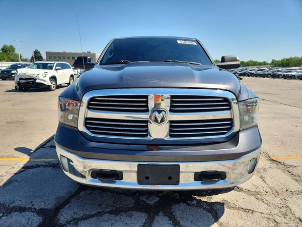 2014 RAM 1500 SLT