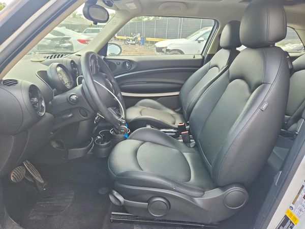 2014 MINI COOPER