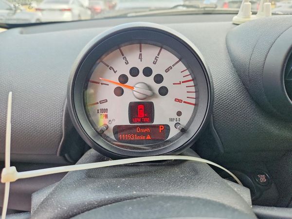 2014 MINI COOPER