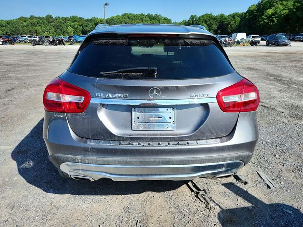 2017 MERCEDES-BENZ GLA GLA250-4M