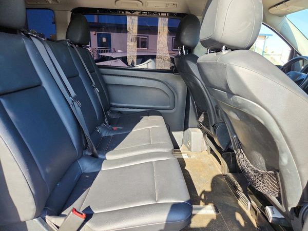 2017 MERCEDES-BENZ METRIS