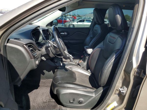 2019 JEEP CHEROKEE TRAILHAWK 4X4