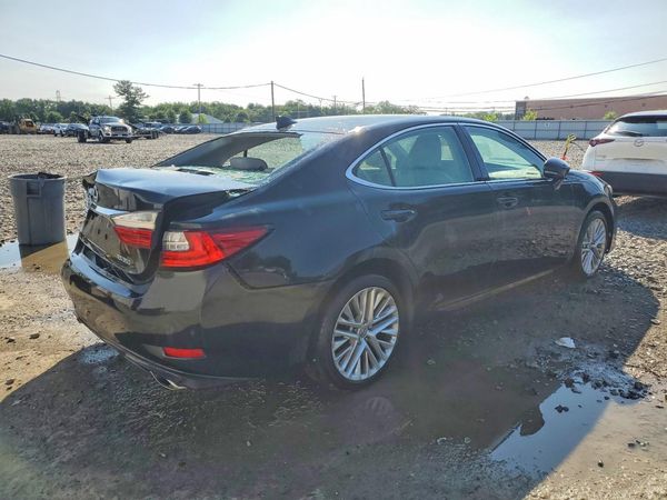 2016 LEXUS ES
