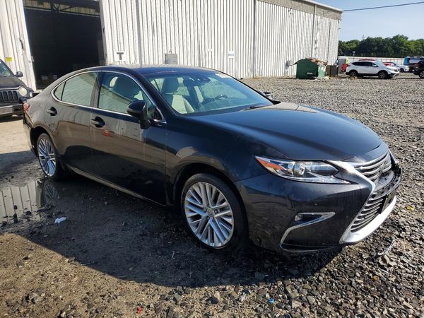 2016 LEXUS ES