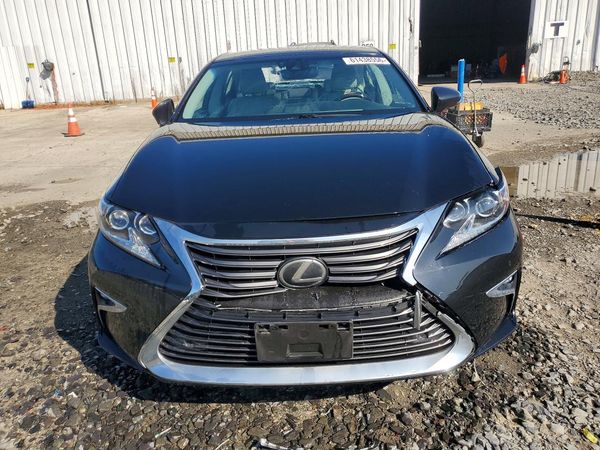 2016 LEXUS ES