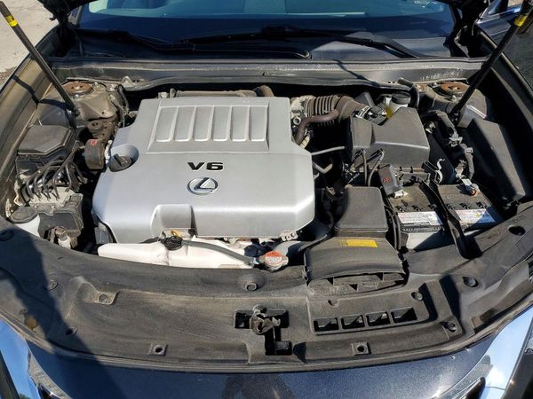 2016 LEXUS ES